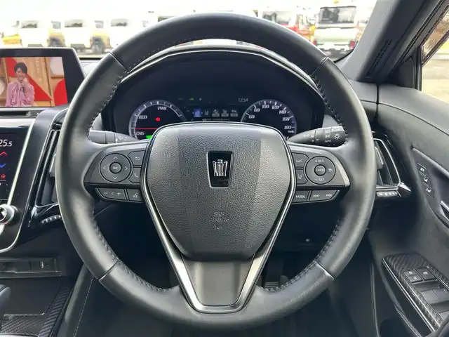 トヨタ クラウン ハイブリッド RS アドバンス 福島県 2020(令2)年 1万km ダークブルーマイカ 純正ナビ/【フルセグTV/FM・AM/BT】/アラウンドビューモニター/レーダークルーズコントロール/衝突軽減/LEDオートライト/ETC/DN席パワーシート/ハーフレザーシート/前後コーナーセンサー/ドライブレコーダー/USB/革巻きステアリング/ステアリングスイッチ/パドルシフト/横滑り防止/レーンキープアシスト/スマートキー/プッシュスタート