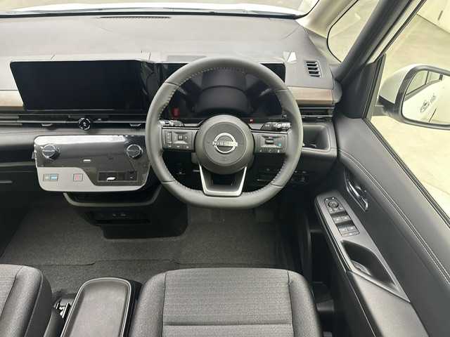 日産 セレナ e－パワー ハイウェイスター V 兵庫県 2025(令7)年 0.1千km プリズムホワイト 登録済未使用車/ヘッドランプ オートレベライザー/アダプティブLEDヘッドライトシステム/インテリジェントアラウンドビューモニター（移動物 検知機能付）インテリジェント ルームミラー/アドバンスドドライブアシストディスプレイ（12.3インチカラーディスプレイ）/統合型インターフェースディスプレイ/ワイヤレス充電器/6スピーカー/NissanConnectナビゲーションシステム（地デジ内蔵）/車載通信ユニット（TCU［Telematics Control Unit］）ETC2.0ユニット（ビルトインタイプ）/ドライブレコーダー（前後セット）/プロパイロット（ナビリンク機能付）/プロパイロット緊急停止支援システム（SOSコール機能付）SOSコール（488400円）/後席専用モニターHDMI NissanConnectナビ付車用(125400円)/エマージェンシーブレーキ/LKA/BSM/ACC/スペアキーｘ１/Bt/USB/フルセグ/両側パワースライドドア