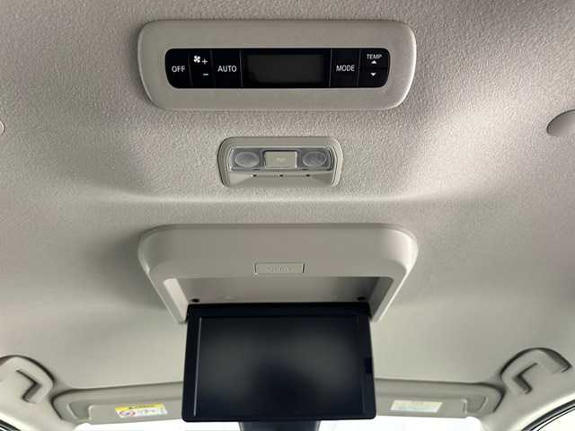 日産 セレナ e－パワー ハイウェイスター V 兵庫県 2025(令7)年 0.1千km プリズムホワイト 登録済未使用車/ヘッドランプ オートレベライザー/アダプティブLEDヘッドライトシステム/インテリジェントアラウンドビューモニター（移動物 検知機能付）インテリジェント ルームミラー/アドバンスドドライブアシストディスプレイ（12.3インチカラーディスプレイ）/統合型インターフェースディスプレイ/ワイヤレス充電器/6スピーカー/NissanConnectナビゲーションシステム（地デジ内蔵）/車載通信ユニット（TCU［Telematics Control Unit］）ETC2.0ユニット（ビルトインタイプ）/ドライブレコーダー（前後セット）/プロパイロット（ナビリンク機能付）/プロパイロット緊急停止支援システム（SOSコール機能付）SOSコール（488400円）/後席専用モニターHDMI NissanConnectナビ付車用(125400円)/エマージェンシーブレーキ/LKA/BSM/ACC/スペアキーｘ１/Bt/USB/フルセグ/両側パワースライドドア