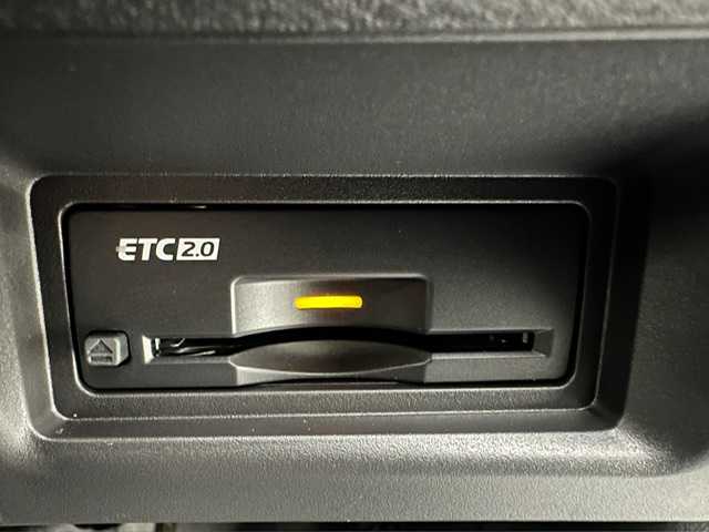 日産 セレナ e－パワー ハイウェイスター V 兵庫県 2025(令7)年 0.1千km プリズムホワイト 登録済未使用車/ヘッドランプ オートレベライザー/アダプティブLEDヘッドライトシステム/インテリジェントアラウンドビューモニター（移動物 検知機能付）インテリジェント ルームミラー/アドバンスドドライブアシストディスプレイ（12.3インチカラーディスプレイ）/統合型インターフェースディスプレイ/ワイヤレス充電器/6スピーカー/NissanConnectナビゲーションシステム（地デジ内蔵）/車載通信ユニット（TCU［Telematics Control Unit］）ETC2.0ユニット（ビルトインタイプ）/ドライブレコーダー（前後セット）/プロパイロット（ナビリンク機能付）/プロパイロット緊急停止支援システム（SOSコール機能付）SOSコール（488400円）/後席専用モニターHDMI NissanConnectナビ付車用(125400円)/エマージェンシーブレーキ/LKA/BSM/ACC/スペアキーｘ１/Bt/USB/フルセグ/両側パワースライドドア