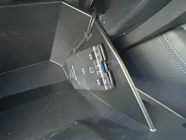 マツダ ＣＸ－３ XD Lパッケージ 佐賀県 2019(平31)年 7.5万km スノーフレイクホワイトパールマイカ BOSEプレミアムサウンド/スマートブレーキサポート/レーダークルーズコントロール/BSM　/パーキングセンサー　/純正SDナビ/・フルセグTV/BT/CD/DVD　/360°ビューモニター　/黒レザーシート　/シートヒーター/パワーシート/シートメモリ　/LEDヘッドライト/フォグランプ/オートライト/革巻きステアリング/パドルシフト　/ステアリングヒーター/純正18インチAW/ヘッドアップディスプレイ/前後ドライブレコーダー(VREC-DH700)/ETC/プッシュスタート/トノカバー/スペアキー×１/取扱説明書/保証書