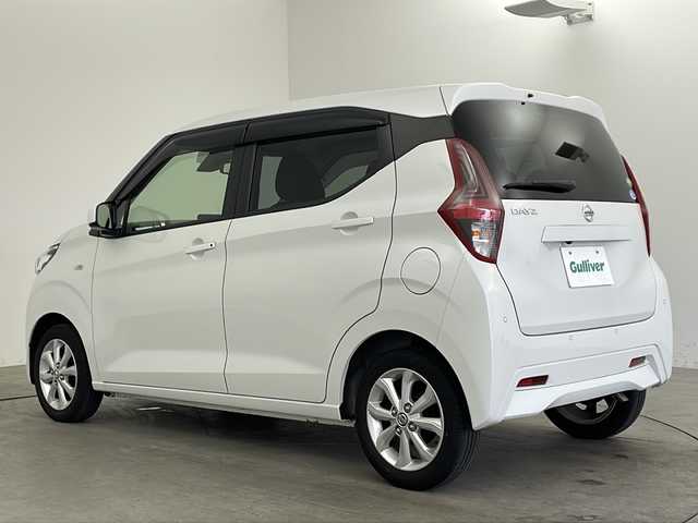 日産 デイズ X 兵庫県 2021(令3)年 1.3万km ホワイトパール 純正ナビ　/前後ドライブレコーダー　/衝突被害軽減システム　/純正アルミホイール　/バックカメラ　/フルセグＴＶ　/純正フロアマット　/Ｂｌｕｅｔｏｏｔｈオーディオ　/オートライト　/オートエアコン　/スマートキー