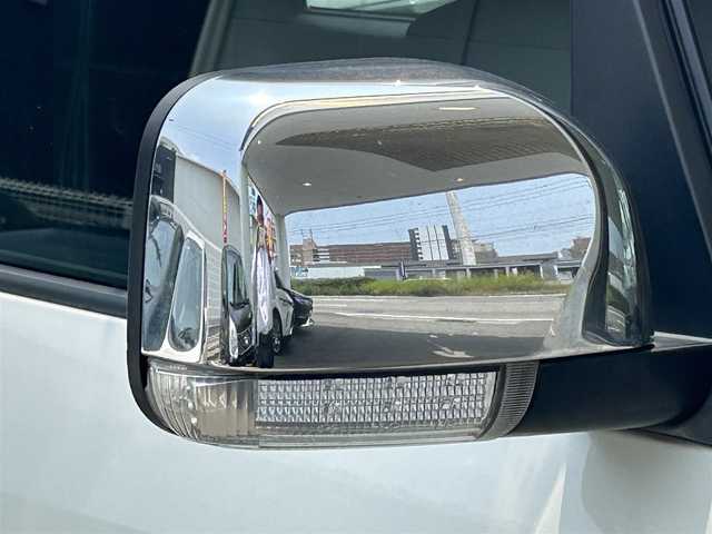 三菱 デリカＤ：５ G－Premium 福岡県 2007(平19)年 9.1万km ウォームホワイトP/クールシルバー HDDディーラーナビ（J-03）/AM・FM・DVD・TV/４WD/パドルシフト/両側パワースライドドア/ETC/三列シート/バックカメラ/電動リアゲート/AC100V/オートライト/純正18インチアルミホイール/純正フロアマット/スマートキー/ドアバイザー/スマートキー/AACエアコン/パワーステアリング/パワーウィンドウ/盗難防止装置/取扱説明書/保証書