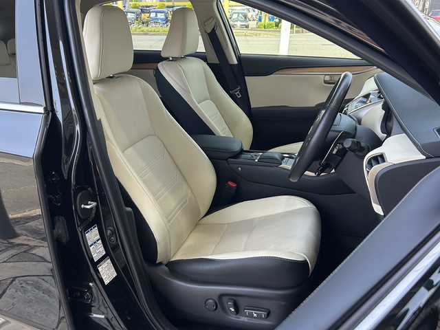 レクサス ＮＸ 300 バージョンL 静岡県 2020(令2)年 3.5万km グラファイトブラックガラスフレーク 純正ナビ/・Bluetooth/・DVD/・フルセグTV/・DVD/・ワンオーナー/・バックカメラ/・プッシュスタート/・ETC/・クルーズコントロール/・パワーバックドア/・純正アルミホイール/・シートヒーター/・ハンドルヒーター/・パワーシート/・サンルーフ/・バックカメラ