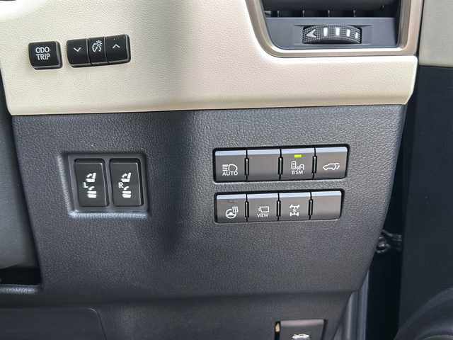 レクサス ＮＸ 300 バージョンL 静岡県 2020(令2)年 3.5万km グラファイトブラックガラスフレーク 純正ナビ/・Bluetooth/・DVD/・フルセグTV/・DVD/・ワンオーナー/・バックカメラ/・プッシュスタート/・ETC/・クルーズコントロール/・パワーバックドア/・純正アルミホイール/・シートヒーター/・ハンドルヒーター/・パワーシート/・サンルーフ/・バックカメラ