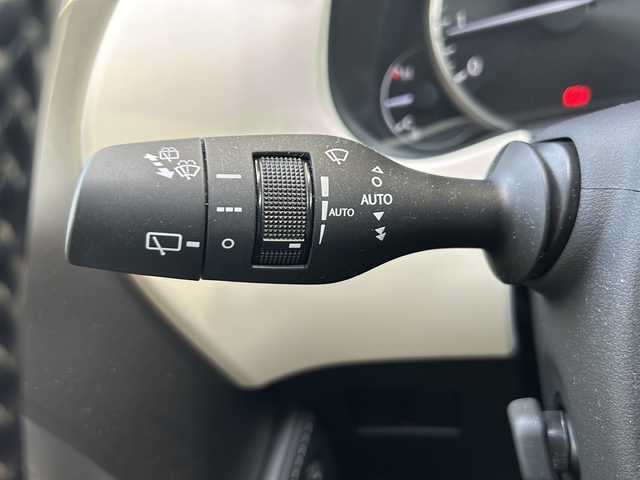 レクサス ＮＸ 300 バージョンL 静岡県 2020(令2)年 3.5万km グラファイトブラックガラスフレーク 純正ナビ/・Bluetooth/・DVD/・フルセグTV/・DVD/・ワンオーナー/・バックカメラ/・プッシュスタート/・ETC/・クルーズコントロール/・パワーバックドア/・純正アルミホイール/・シートヒーター/・ハンドルヒーター/・パワーシート/・サンルーフ/・バックカメラ