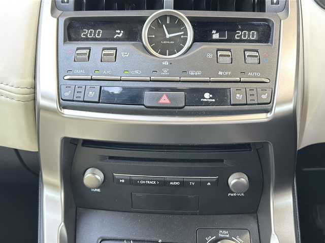 レクサス ＮＸ 300 バージョンL 静岡県 2020(令2)年 3.5万km グラファイトブラックガラスフレーク 純正ナビ/・Bluetooth/・DVD/・フルセグTV/・DVD/・ワンオーナー/・バックカメラ/・プッシュスタート/・ETC/・クルーズコントロール/・パワーバックドア/・純正アルミホイール/・シートヒーター/・ハンドルヒーター/・パワーシート/・サンルーフ/・バックカメラ