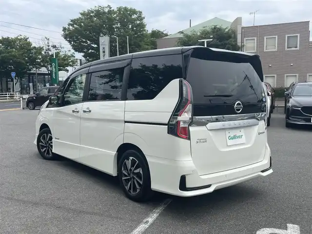 日産 セレナ e－パワー ハイウェイスター V 鳥取県 2020(令2)年 4.7万km ブリリアントホワイトパール 2トーン エマージェンシーブレーキ/プロパイロット/純正10型ナビ/・フルセグ/・CS/DVD/Blu-ray/・Bluetooth/純正フリップダウンモニター/全方位モニター/ハンズフリー両側電動スライドドア/防水シート/ETC2.0/エンジンスターター/スマートキー/プッシュスタート/純正ドライブレコーダー /Fメッキ加飾リップスポイラー/純正16AW/ABS/前後コーナーセンサー/オートライト/LEDヘッドライト/LEDフォグランプ/W＆サイドエアバック/カーテンエアバック /ハンドルヒーター/前席シートヒーター/全席USBジャック