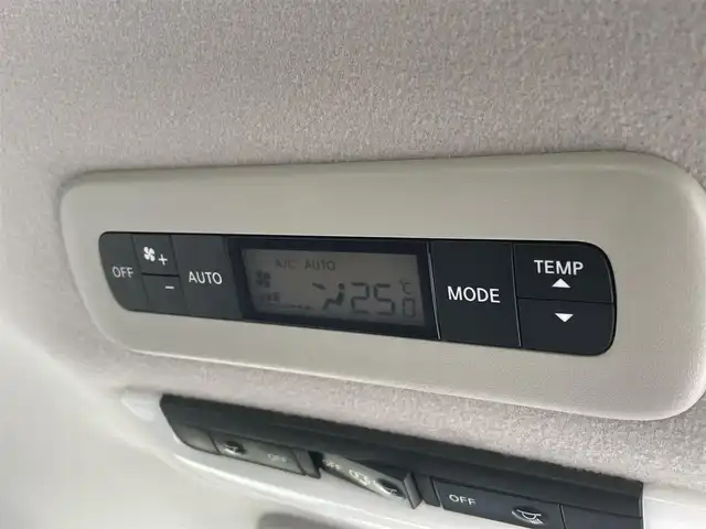 日産 セレナ e－パワー ハイウェイスター V 鳥取県 2020(令2)年 4.7万km ブリリアントホワイトパール 2トーン エマージェンシーブレーキ/プロパイロット/純正10型ナビ/・フルセグ/・CS/DVD/Blu-ray/・Bluetooth/純正フリップダウンモニター/全方位モニター/ハンズフリー両側電動スライドドア/防水シート/ETC2.0/エンジンスターター/スマートキー/プッシュスタート/純正ドライブレコーダー /Fメッキ加飾リップスポイラー/純正16AW/ABS/前後コーナーセンサー/オートライト/LEDヘッドライト/LEDフォグランプ/W＆サイドエアバック/カーテンエアバック /ハンドルヒーター/前席シートヒーター/全席USBジャック