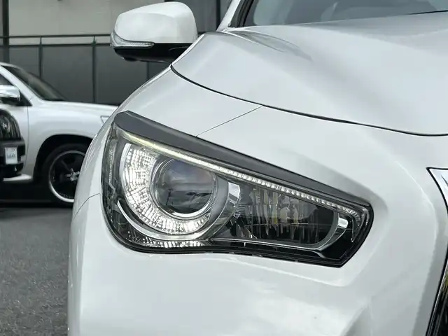 日産 スカイライン 200GT－t 埼玉県 2015(平27)年 1.9万km クリスタルホワイトパール ワンオーナー/登録時走行18514km/車検R8年1月まで/OPサンルーフ/RAYS19インチアルミ/メーカー純正ナビ/フルセグTV/JESテレビキャンセラー/CD/DVD/Bluetooth/アラウンドビューモニター/クルーズコントロール/ビルトインETC/ドライブレコーダー/D/N席パワーシート/クリアランスソナー/ハーフレザー/アイドリングストップ/LEDヘッドライト/フォグランプ/オートライト/スマートキー/プッシュスタート/純正フロアマット/ドアバイザー/横滑り防止システム/電動格納ウィンカーミラー/新車保証書/取扱説明書