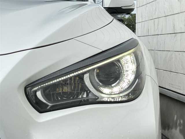 日産 スカイライン 200GT－t 埼玉県 2015(平27)年 1.9万km クリスタルホワイトパール ワンオーナー/外部検査済み/登録時走行18514km/車検R8年1月まで/OPサンルーフ/RAYS19インチアルミ/メーカー純正ナビ/フルセグTV/JESテレビキャンセラー/CD/DVD/Bluetooth/アラウンドビューモニター/クルーズコントロール/ビルトインETC/ドライブレコーダー/D/N席パワーシート/クリアランスソナー/ハーフレザー/アイドリングストップ/LEDヘッドライト/フォグランプ/オートライト/スマートキー/プッシュスタート/純正フロアマット/ドアバイザー/横滑り防止システム/電動格納ウィンカーミラー/ディーラー点検記録簿/(H28/H29/H30/H31/R2/R3/R4/R5/R6/R7)/新車保証書/取扱説明書