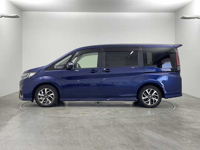 ホンダ ステップワゴン スパーダ ホンダセンシング 群馬県 2020(令2)年 3.2万km オブシダンブルーパール 衝突被害軽減ブレーキ　９型ナビ　１０．１型後席モニター　アダプティブクルーズコントロール　両側電動スライドドア　バックカメラ　アイドリングストップ　ＥＴＣ２．０　ドライブレコーダー　スマートキー　禁煙