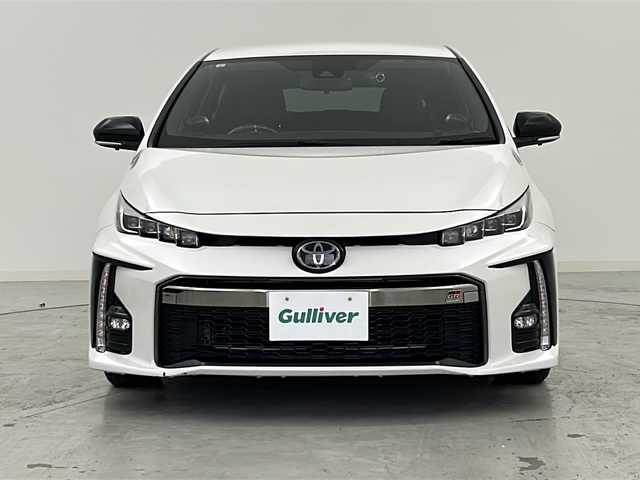 トヨタ プリウス ＰＨＶ S GRスポーツ 宮城県 2019(平31)年 7.5万km ホワイトパールクリスタルシャイン Toyota Safety Sense /・プリクラッシュセーフティ/・レーンディパーチャーアラート/・オートマチックハイビーム/・レーダークルーズコントロール/純正9インチナビ/・BT.CD.DVD.SD.USB.HDMI/・フルセグTV/バックカメラ/ハーフレザーシート/・前席シートヒーター/ビルトインETC2.0/ドライブレコーダー（FR）/LEDヘッドライト/LEDフォグライト/プッシュスタート/スマートキー×2/ステアリングスイッチ/純正フロアマット/純正15インチAW/ガナドール製マフラー/トノカバー/ウーハー/ツイーター