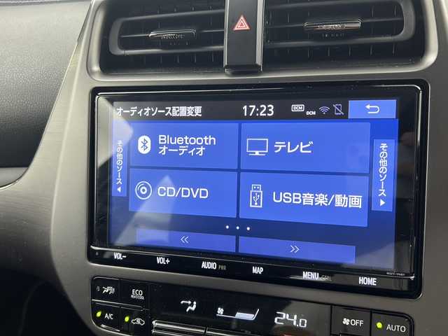 トヨタ プリウス ＰＨＶ S GRスポーツ 宮城県 2019(平31)年 7.5万km ホワイトパールクリスタルシャイン Toyota Safety Sense /・プリクラッシュセーフティ/・レーンディパーチャーアラート/・オートマチックハイビーム/・レーダークルーズコントロール/純正9インチナビ/・BT.CD.DVD.SD.USB.HDMI/・フルセグTV/バックカメラ/ハーフレザーシート/・前席シートヒーター/ビルトインETC2.0/ドライブレコーダー（FR）/LEDヘッドライト/LEDフォグライト/プッシュスタート/スマートキー×2/ステアリングスイッチ/純正フロアマット/純正15インチAW/ガナドール製マフラー/トノカバー/ウーハー/ツイーター