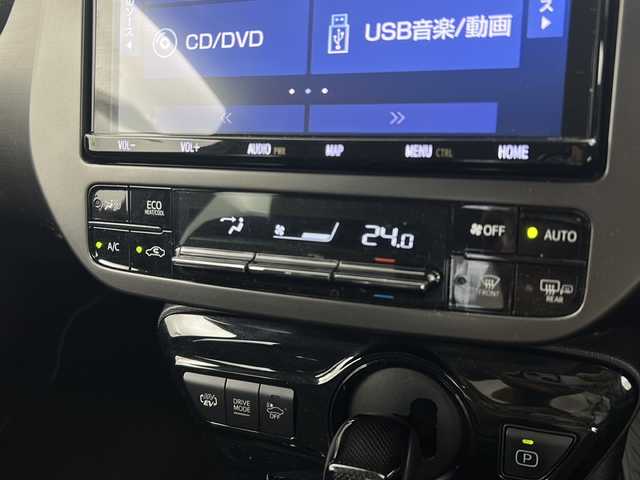トヨタ プリウス ＰＨＶ S GRスポーツ 宮城県 2019(平31)年 7.5万km ホワイトパールクリスタルシャイン Toyota Safety Sense /・プリクラッシュセーフティ/・レーンディパーチャーアラート/・オートマチックハイビーム/・レーダークルーズコントロール/純正9インチナビ/・BT.CD.DVD.SD.USB.HDMI/・フルセグTV/バックカメラ/ハーフレザーシート/・前席シートヒーター/ビルトインETC2.0/ドライブレコーダー（FR）/LEDヘッドライト/LEDフォグライト/プッシュスタート/スマートキー×2/ステアリングスイッチ/純正フロアマット/純正15インチAW/ガナドール製マフラー/トノカバー/ウーハー/ツイーター