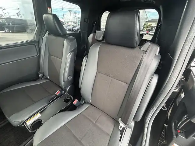 トヨタ ノア Si ダブルバイビーⅡ 岡山県 2019(令1)年 8.5万km ブラック 登録時走行距離84.339km/純正10インチナビ:NSZN-Z68T/(AM/FM/DISC/SD/Bluetooth)/トヨタセーフティセンス/・プリクラッシュセーフティ/・レーンディパーチャーアラート/・オートマチックハイビーム/フリップダウンモニター/バックカメラ/両側パワースライドドア/ドライブレコーダー/クルーズコントロール/アイドリングストップ/ビルトインETC/純正16インチアルミホイール/プッシュスタート/スマートキー