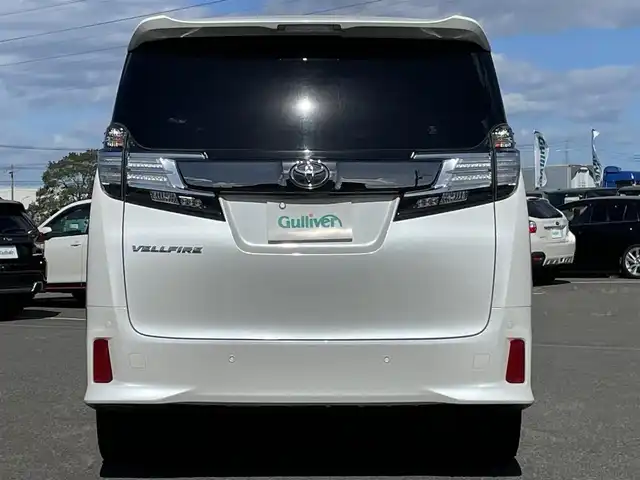 トヨタ ヴェルファイア 2.5Z Aエディデョン ゴールデンアイズ 道央・札幌 2017(平29)年 11.1万km ホワイトパールクリスタルシャイン ４WD/ワンオーナー/寒冷地仕様/社外メモリーナビ/CD/DVD/BT/フルセグ/社外フリップダウンモニター/横滑り防止装置/クルーズコントロール/クリアランスソナー/バックカメラ/ビルトインETC/アイドリングストップ/ECOMODE/ワイパーデアイサー/両側パワースライドドア/パワーバックドア/N席/２列目オットマン/レザー調シートカバー/革巻きウッドコンビステアリング/ステアリングリモコン/AC100V/電動パーキング/ブレーキホールド/レーダー探知機/MTモード付AT/プッシュスタート/スマートキー/LEDヘッドライト/オートライト/フォグランプ/電動格納ミラー/ウィンカーミラー/純正フロアマット/ドアバイザー/スペアキー/純正エンジンスターター