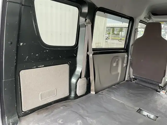 スズキ エブリイ PC 滋賀県 2022(令4)年 3.2万km クールカーキPM 4WD/両側スライドドア/ドライブレコーダー/ETC/ABS（アンチロックブレーキシステム）/横滑り防止装置/盗難防止アラーム/電動格納ミラー/オートライト/ハロゲンヘッドライト/マニュアルエアコン/USB端子/純正フロアマット/純正ドアバイザー