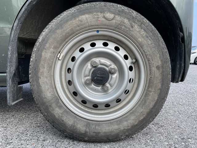 スズキ エブリイ PC 滋賀県 2022(令4)年 3.2万km クールカーキPM 4WD/両側スライドドア/ドライブレコーダー/ETC/ABS（アンチロックブレーキシステム）/横滑り防止装置/盗難防止アラーム/電動格納ミラー/オートライト/ハロゲンヘッドライト/マニュアルエアコン/USB端子/純正フロアマット/純正ドアバイザー