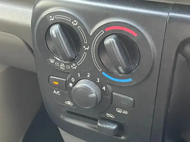 スズキ エブリイ PC 滋賀県 2022(令4)年 3.2万km クールカーキPM 4WD/両側スライドドア/ドライブレコーダー/ETC/ABS（アンチロックブレーキシステム）/横滑り防止装置/盗難防止アラーム/電動格納ミラー/オートライト/ハロゲンヘッドライト/マニュアルエアコン/USB端子/純正フロアマット/純正ドアバイザー