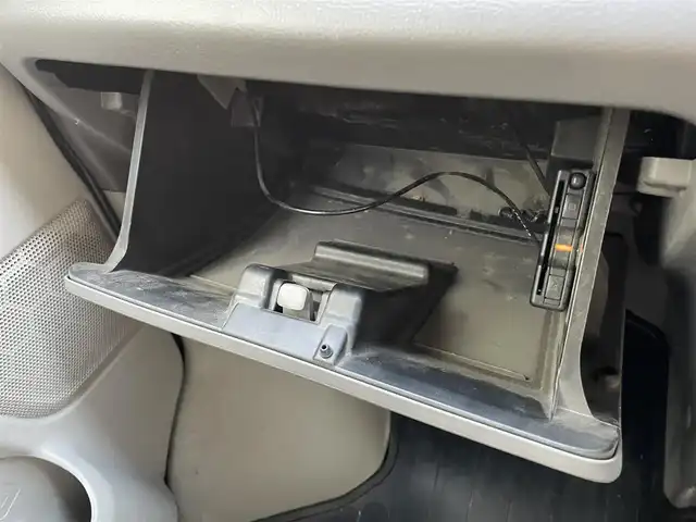 スズキ エブリイ PC 滋賀県 2022(令4)年 3.2万km クールカーキPM 4WD/両側スライドドア/ドライブレコーダー/ETC/ABS（アンチロックブレーキシステム）/横滑り防止装置/盗難防止アラーム/電動格納ミラー/オートライト/ハロゲンヘッドライト/マニュアルエアコン/USB端子/純正フロアマット/純正ドアバイザー
