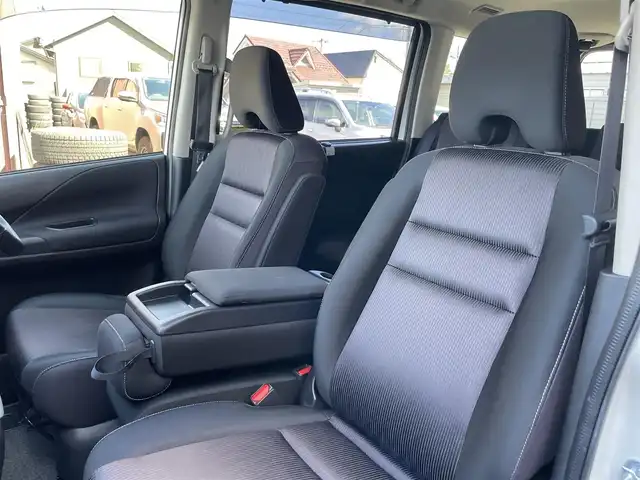 日産 セレナ ハイウェイスター 岩手県 2016(平28)年 9万km ブリリアントホワイトパール 純正SDナビ/（フルセグTV/CD/DVD/Bluetooth）/アラウンドビューモニター/プロパイロット/ハンズフリースライドドア/フリップダウンモニター/ステアリングリモコン/衝突軽減ブレーキ/レーンキープアシスト/LEDヘッドライト/フォグライト/両側パワースライドドア