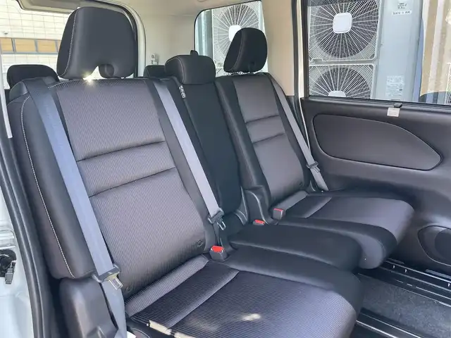 日産 セレナ ハイウェイスター 岩手県 2016(平28)年 9万km ブリリアントホワイトパール 純正SDナビ/（フルセグTV/CD/DVD/Bluetooth）/アラウンドビューモニター/プロパイロット/ハンズフリースライドドア/フリップダウンモニター/ステアリングリモコン/衝突軽減ブレーキ/レーンキープアシスト/LEDヘッドライト/フォグライト/両側パワースライドドア