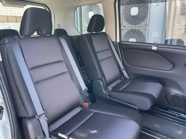 日産 セレナ ハイウェイスター 岩手県 2016(平28)年 9万km ブリリアントホワイトパール 純正SDナビ/（フルセグTV/CD/DVD/Bluetooth）/アラウンドビューモニター/プロパイロット/ハンズフリースライドドア/フリップダウンモニター/ステアリングリモコン/衝突軽減ブレーキ/レーンキープアシスト/LEDヘッドライト/フォグライト/両側パワースライドドア