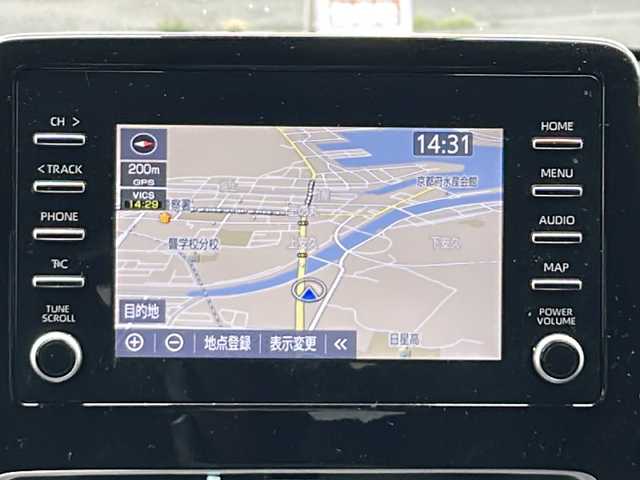 トヨタ アクア X 京都府 2023(令5)年 1.1万km プラチナホワイトパールマイカ 純正ナビ　全周囲カメラ　追従機能付きクルーズコントロール　１００Ｖ電源　衝突軽減装置　ＥＴＣ　前後ドライブレコーダー　Ｂｌｕｅｔｏｏｔｈ接続　ＬＥＤヘッドライト　レーンキープアシスト　スマートキー