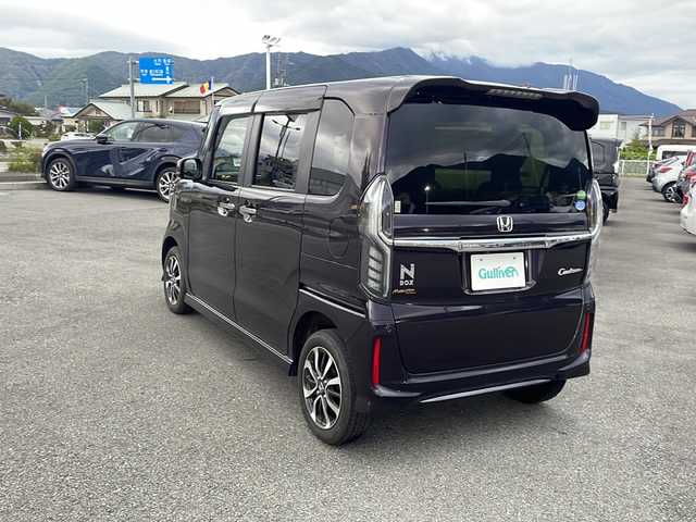 ホンダ Ｎ ＢＯＸ カスタム G L ホンダセンシング 山梨県 2018(平30)年 6.7万km プレミアムベルベットパープル・パール ４WD/純正ナビ　/バックカメラ　/ＥＴＣ　/フルセグ　/Ｂｌｕｅｔｏｏｔｈ接続　/電動スライドドア　/衝突軽減装置　/エンジンスターター　/シートヒーター　/純正ドライブレコーダー　/オートライト　/オートエアコン
