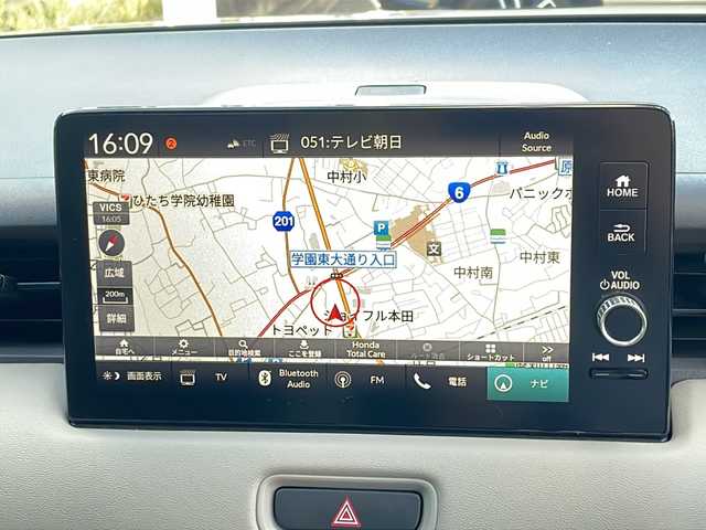 ホンダ ヴェゼル ハイブリッド e:HEV PLaY 茨城県 2021(令3)年 4.2万km サンドカーキパール パノラマルーフ/純正９インチナビ/バックカメラ/ＥＴＣ2.0/シートヒーター/ハーフレザーシート/スマートキー/プッシュスタート/ホンダセンシング/衝突被害軽減ブレーキ/レーンキープアシスト/クルーズコントロール/ブラインドスポットモニター/オートライト/オートマチックハイビーム/ステアリングヒーター/ワイアレス充電