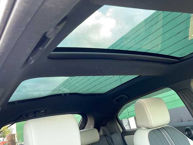 ホンダ ヴェゼル ハイブリッド e:HEV PLaY 茨城県 2021(令3)年 4.2万km サンドカーキパール パノラマルーフ/純正９インチナビ/バックカメラ/ＥＴＣ2.0/シートヒーター/ハーフレザーシート/スマートキー/プッシュスタート/ホンダセンシング/衝突被害軽減ブレーキ/レーンキープアシスト/クルーズコントロール/ブラインドスポットモニター/オートライト/オートマチックハイビーム/ステアリングヒーター/ワイアレス充電