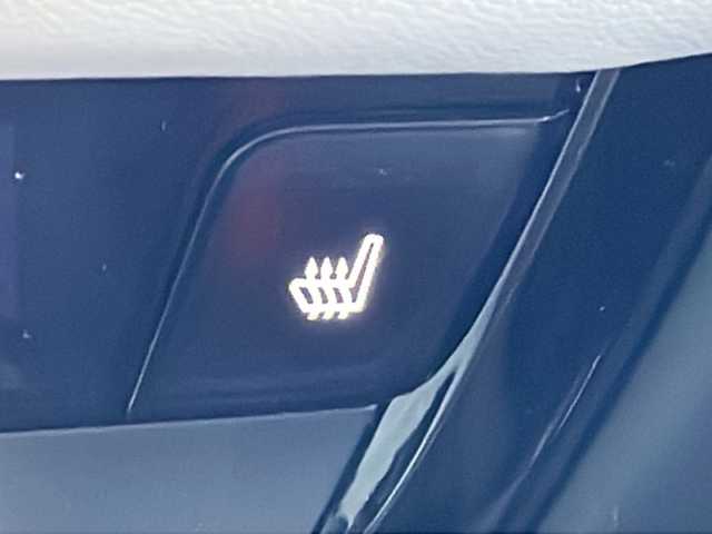 ホンダ ヴェゼル ハイブリッド e:HEV PLaY 茨城県 2021(令3)年 4.2万km サンドカーキパール パノラマルーフ/純正９インチナビ/バックカメラ/ＥＴＣ2.0/シートヒーター/ハーフレザーシート/スマートキー/プッシュスタート/ホンダセンシング/衝突被害軽減ブレーキ/レーンキープアシスト/クルーズコントロール/ブラインドスポットモニター/オートライト/オートマチックハイビーム/ステアリングヒーター/ワイアレス充電