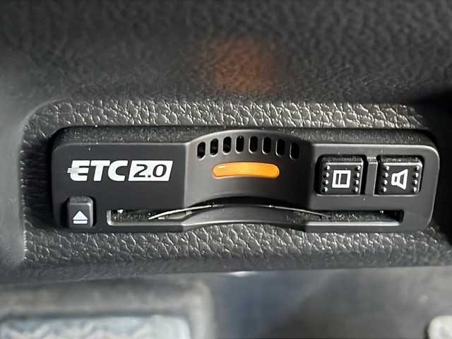 ホンダ ヴェゼル ハイブリッド e:HEV PLaY 茨城県 2021(令3)年 4.2万km サンドカーキパール パノラマルーフ/純正９インチナビ/バックカメラ/ＥＴＣ2.0/シートヒーター/ハーフレザーシート/スマートキー/プッシュスタート/ホンダセンシング/衝突被害軽減ブレーキ/レーンキープアシスト/クルーズコントロール/ブラインドスポットモニター/オートライト/オートマチックハイビーム/ステアリングヒーター/ワイアレス充電