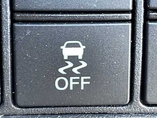 ホンダ ヴェゼル ハイブリッド e:HEV PLaY 茨城県 2021(令3)年 4.2万km サンドカーキパール パノラマルーフ/純正９インチナビ/バックカメラ/ＥＴＣ2.0/シートヒーター/ハーフレザーシート/スマートキー/プッシュスタート/ホンダセンシング/衝突被害軽減ブレーキ/レーンキープアシスト/クルーズコントロール/ブラインドスポットモニター/オートライト/オートマチックハイビーム/ステアリングヒーター/ワイアレス充電