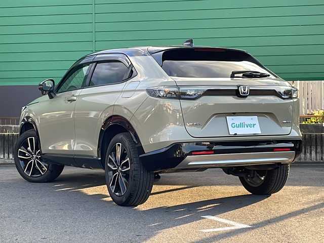 ホンダ ヴェゼル ハイブリッド e:HEV PLaY 茨城県 2021(令3)年 4.2万km サンドカーキパール パノラマルーフ/純正９インチナビ/バックカメラ/ＥＴＣ2.0/シートヒーター/ハーフレザーシート/スマートキー/プッシュスタート/ホンダセンシング/衝突被害軽減ブレーキ/レーンキープアシスト/クルーズコントロール/ブラインドスポットモニター/オートライト/オートマチックハイビーム/ステアリングヒーター/ワイアレス充電