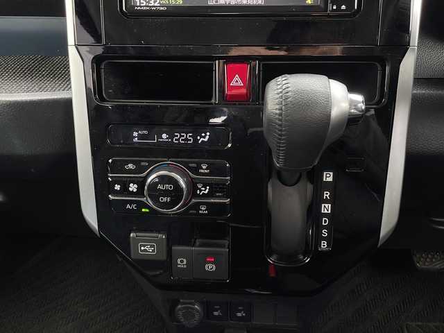 トヨタ ルーミー カスタムG 山口県 2024(令6)年 3.6万km パープル 純正メモリナビ/・Bluetooth/・フルセグテレビ/・DVD再生/バックカメラ/ETC/ドライブレコーダー/電動パーキングブレーキ/サイドブレーキホールド機能/シートヒーター/両側オートスライドドア/スマートアシスト/・衝突回避支援ブレーキ/・衝突警報機能/・先行車発進お知らせ機能/・標識認識機能/・車線逸脱警報機能/・路側逸脱警報/・ふらつき警報/・全車速追従機能付ACC/・サイドビューランプ/・オートハイビーム/・アダプティブドライングビーム/・クリアランスソナー/プッシュスタート/スマートキー