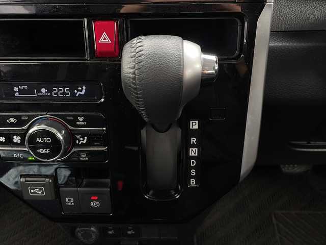 トヨタ ルーミー カスタムG 山口県 2024(令6)年 3.6万km パープル 純正メモリナビ/・Bluetooth/・フルセグテレビ/・DVD再生/バックカメラ/ETC/ドライブレコーダー/電動パーキングブレーキ/サイドブレーキホールド機能/シートヒーター/両側オートスライドドア/スマートアシスト/・衝突回避支援ブレーキ/・衝突警報機能/・先行車発進お知らせ機能/・標識認識機能/・車線逸脱警報機能/・路側逸脱警報/・ふらつき警報/・全車速追従機能付ACC/・サイドビューランプ/・オートハイビーム/・アダプティブドライングビーム/・クリアランスソナー/プッシュスタート/スマートキー