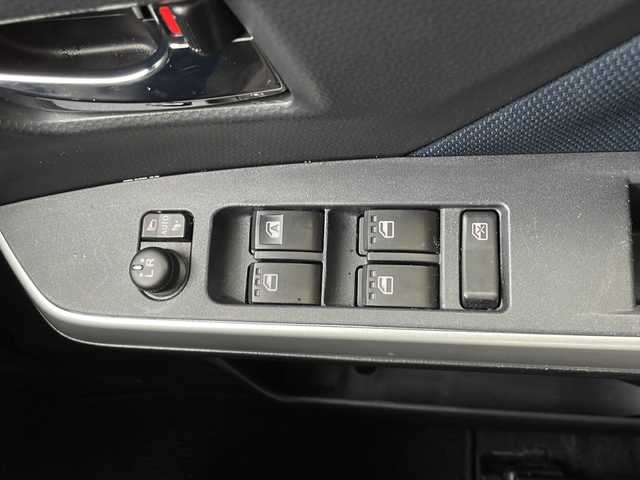 トヨタ ルーミー カスタムG 山口県 2024(令6)年 3.6万km パープル 純正メモリナビ/・Bluetooth/・フルセグテレビ/・DVD再生/バックカメラ/ETC/ドライブレコーダー/電動パーキングブレーキ/サイドブレーキホールド機能/シートヒーター/両側オートスライドドア/スマートアシスト/・衝突回避支援ブレーキ/・衝突警報機能/・先行車発進お知らせ機能/・標識認識機能/・車線逸脱警報機能/・路側逸脱警報/・ふらつき警報/・全車速追従機能付ACC/・サイドビューランプ/・オートハイビーム/・アダプティブドライングビーム/・クリアランスソナー/プッシュスタート/スマートキー