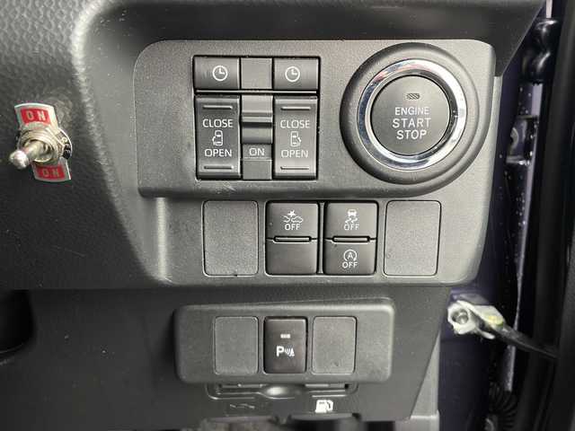 トヨタ ルーミー カスタムG 山口県 2024(令6)年 3.6万km パープル 純正メモリナビ/・Bluetooth/・フルセグテレビ/・DVD再生/バックカメラ/ETC/ドライブレコーダー/電動パーキングブレーキ/サイドブレーキホールド機能/シートヒーター/両側オートスライドドア/スマートアシスト/・衝突回避支援ブレーキ/・衝突警報機能/・先行車発進お知らせ機能/・標識認識機能/・車線逸脱警報機能/・路側逸脱警報/・ふらつき警報/・全車速追従機能付ACC/・サイドビューランプ/・オートハイビーム/・アダプティブドライングビーム/・クリアランスソナー/プッシュスタート/スマートキー