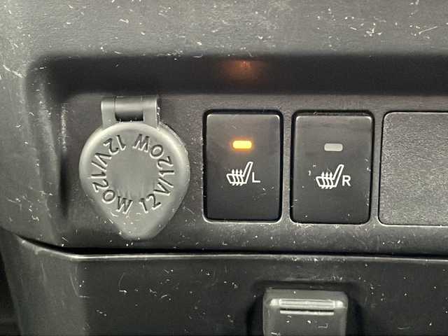 トヨタ ルーミー カスタムG 山口県 2024(令6)年 3.6万km パープル 純正メモリナビ/・Bluetooth/・フルセグテレビ/・DVD再生/バックカメラ/ETC/ドライブレコーダー/電動パーキングブレーキ/サイドブレーキホールド機能/シートヒーター/両側オートスライドドア/スマートアシスト/・衝突回避支援ブレーキ/・衝突警報機能/・先行車発進お知らせ機能/・標識認識機能/・車線逸脱警報機能/・路側逸脱警報/・ふらつき警報/・全車速追従機能付ACC/・サイドビューランプ/・オートハイビーム/・アダプティブドライングビーム/・クリアランスソナー/プッシュスタート/スマートキー