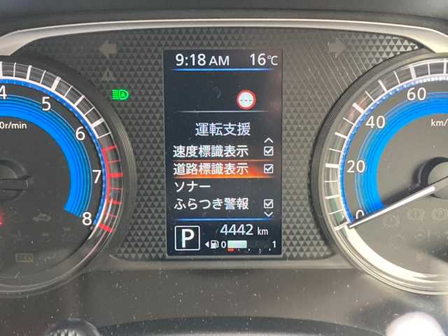 車両画像10