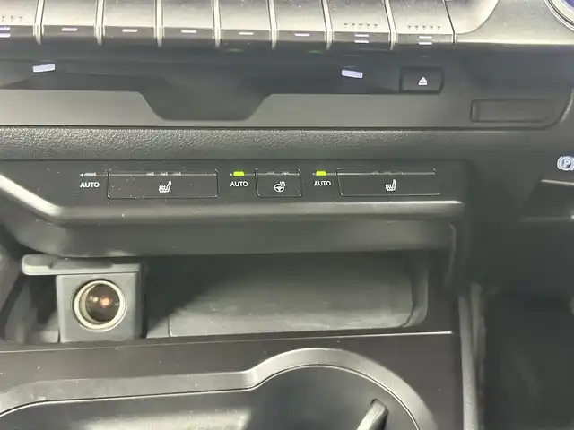 レクサス ＵＸ 250h アーバンエレガンス 愛知県 2021(令3)年 4万km ソニッククォーツ レクサスセーフティー/純正SDナビ/全方位カメラ/アダプティブクルーズコントロール/ブラインドスポットモニター/パワーシート/ヒートヒーター/ステアリングヒート/パワーバックドア/ETC2.0/革巻きステアリング/合皮シート/パドルシフト/Bluetooth/フルセグTV/電子パーキング/パドルシフト/クリアランスソナー/フォグランプ