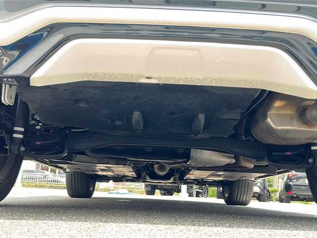 トヨタ ヤリスクロス ハイブリッド Z 山口県 2021(令3)年 5.4万km ホワイトパールクリスタルシャイン 純正メモリナビ/フルセグテレビ/バックカメラ/ブラインドスポットモニター/レーダークルーズコントロール/前後ドライブレコーダー【TZ‐D201】/モデリスタフルエアロ/USB充電口/電動リアゲート/電動パーキングブレーキ/ステアリングスイッチ/ステアリングヒーター/シートヒーター【D＋N席】/運転席パワーシート/純正18インチアルミホイール/フロアマット/LEDヘッドライト/オートライト/オートマチックハイビーム/4:2:4分可倒式リヤシート/パーキングアシスト/レーンキープアシスト/衝突被害軽減システム