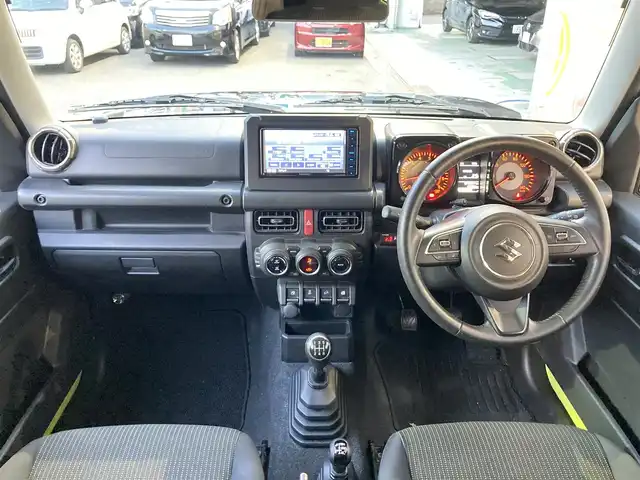 スズキ ジムニー XC 長崎県 2019(令1)年 6.8万km キネティックイエロー/ブラックトップ2トーン 衝突被害軽減ブレーキ/ディーラーOP/SDナビ【KXM-E503W】/Bluetooth接続/フルセグTV/DVD再生/クルーズコントロール/LEDオートヘッドライト/シートヒーター/ダウンヒルアシスト/リフトアップ：3インチ/社外マフラー【High-Bridge-First】/スロットルコントローラー【3-drive PRO】/社外16インチAW/ブロックタイヤ