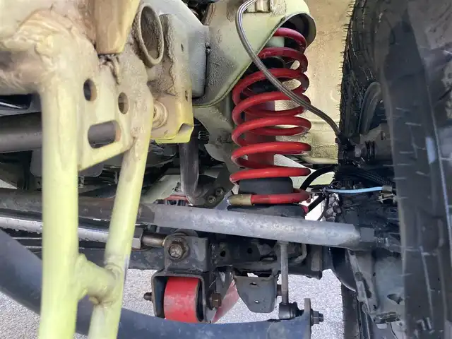 スズキ ジムニー XC 長崎県 2019(令1)年 6.8万km キネティックイエロー/ブラックトップ2トーン 衝突被害軽減ブレーキ/ディーラーOP/SDナビ【KXM-E503W】/Bluetooth接続/フルセグTV/DVD再生/クルーズコントロール/LEDオートヘッドライト/シートヒーター/ダウンヒルアシスト/リフトアップ：3インチ/社外マフラー【High-Bridge-First】/スロットルコントローラー【3-drive PRO】/社外16インチAW/ブロックタイヤ