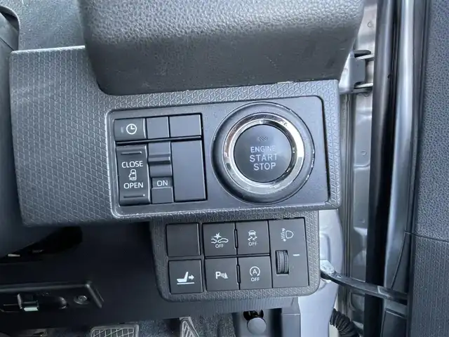 ダイハツ タント X 群馬県 2021(令3)年 1.9万km ブライトシルバーメタリック 純正SDナビ（Bluetooth、CD、USB、DVD、SD）/フルセグTV/片側パワースライドドア/プリクラッシュ/ABS/横滑り防止装置/前後コーナーセンサー/バックカメラ/レーンキープアシスト/W＋サイドエアバッグ/純正前方ドライブレコーダー/アイドリングストップ/運転席、助手席シートヒーター/社外ETC/プッシュスタート/スマートキー/純正フロアマット/保証書/取扱説明書