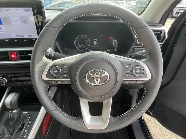 トヨタ ライズ Z 道央・札幌 2023(令5)年 1万km レーザーブルークリスタルシャイン ・４WD/・ワンオーナー/・衝突軽減ブレーキ/・寒冷地仕様/・純正ナビ/　CD＆DVD＆BT＆TV/・全方位カメラ/・バックカメラ/・フロントカメラ/・サイドカメラ/・コーナーセンサー/・レーンキープアシスト/・レーダークルーズコントロール/・アイドリングストップ/・ワイパー熱線/・オートエアコン/・オートライト/・シートヒーター/・プッシュスタート/・スマートキー/・前後ドライブレコーダー/・ブラインドスポットモニター/・ビルトインETC/・MT付きAT/・オートリトラミラー/・純正AW＆夏タイヤ積込/・ドアバイザー/・ウィンカーミラー/・フォグライト/・LEDヘッドライト