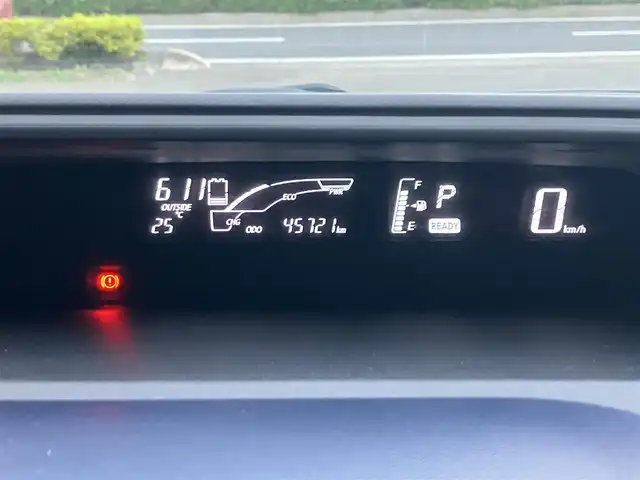 トヨタ アクア S 埼玉県 2015(平27)年 4.6万km ライムホワイトパールクリスタルシャイン 登録時45721km/ワンオーナー/純正メモリーナビ【NSCN-W59C】/　・ワンセグテレビ/　・バックカメラ/　・AUX端子/　・CD再生/アイドリングストップ/プッシュスタート/スマートキー×2/ドアバイザー/ETC/新車時保証書/トヨタ整備記録簿（H28.H29.H30.R1.R2.R3.R4.R5.R6.R7）