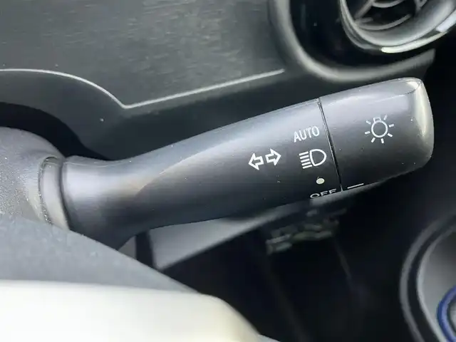 トヨタ アクア S 埼玉県 2015(平27)年 4.6万km ライムホワイトパールクリスタルシャイン 登録時45721km/ワンオーナー/純正メモリーナビ【NSCN-W59C】/　・ワンセグテレビ/　・バックカメラ/　・AUX端子/　・CD再生/アイドリングストップ/プッシュスタート/スマートキー×2/ドアバイザー/ETC/新車時保証書/トヨタ整備記録簿（H28.H29.H30.R1.R2.R3.R4.R5.R6.R7）